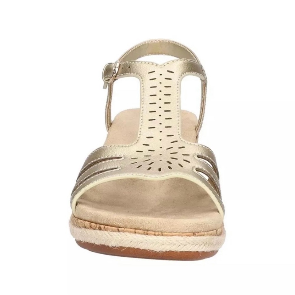 Women's Gold Sandals Size 8.5